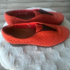 Clarks Women's Orange Slip-On Perforated Casual Loafers